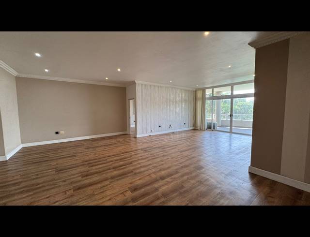 4 BEDROOM APARTMENT FOR SALE IN ESSENWOOD